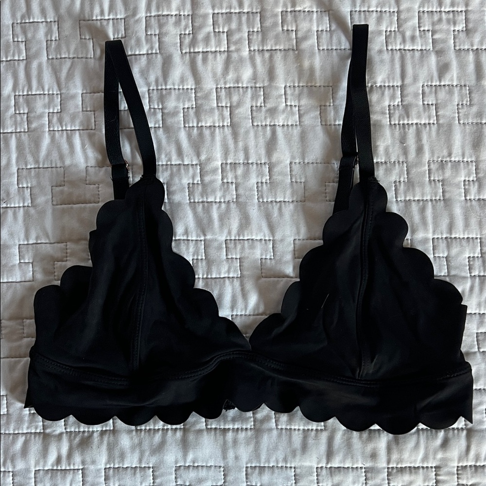 Urban Outfitters scallop bralette black